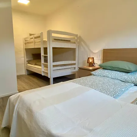 Aurachzeit Apartament *